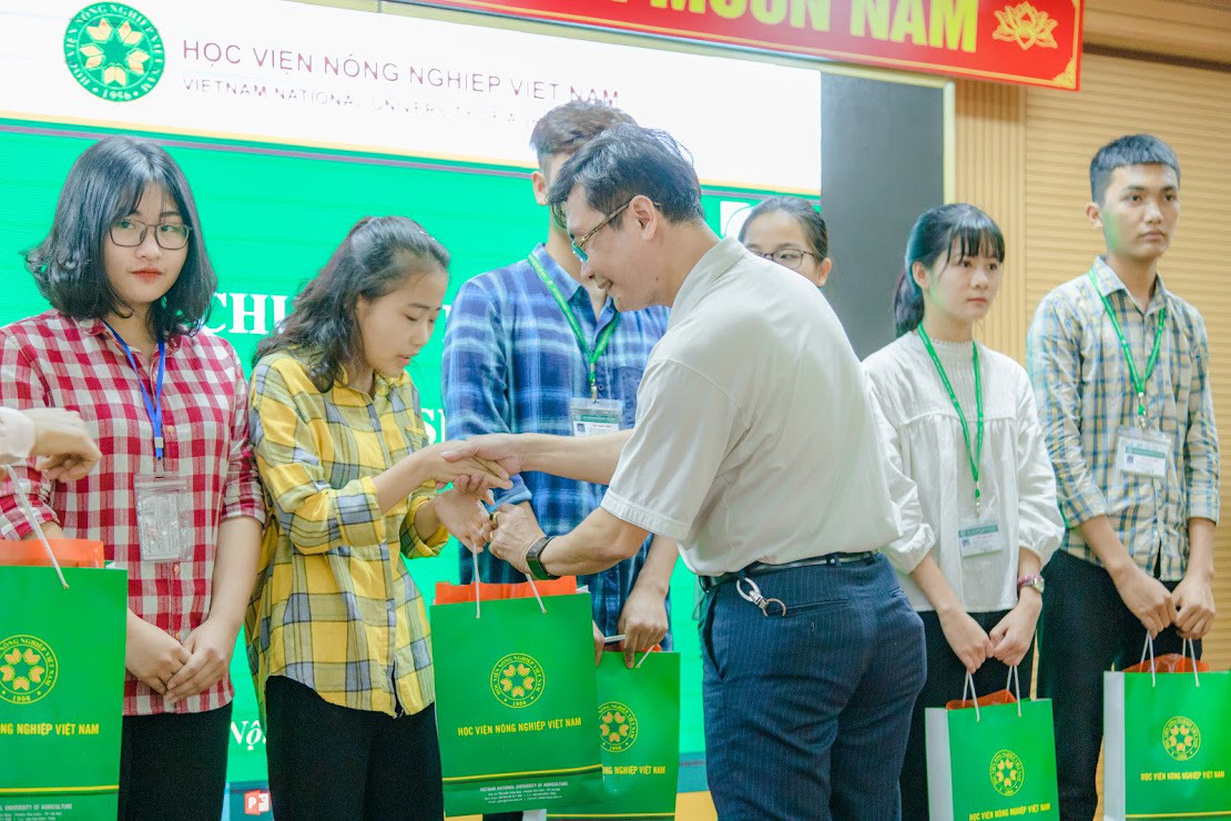 Ảnh đính kèm