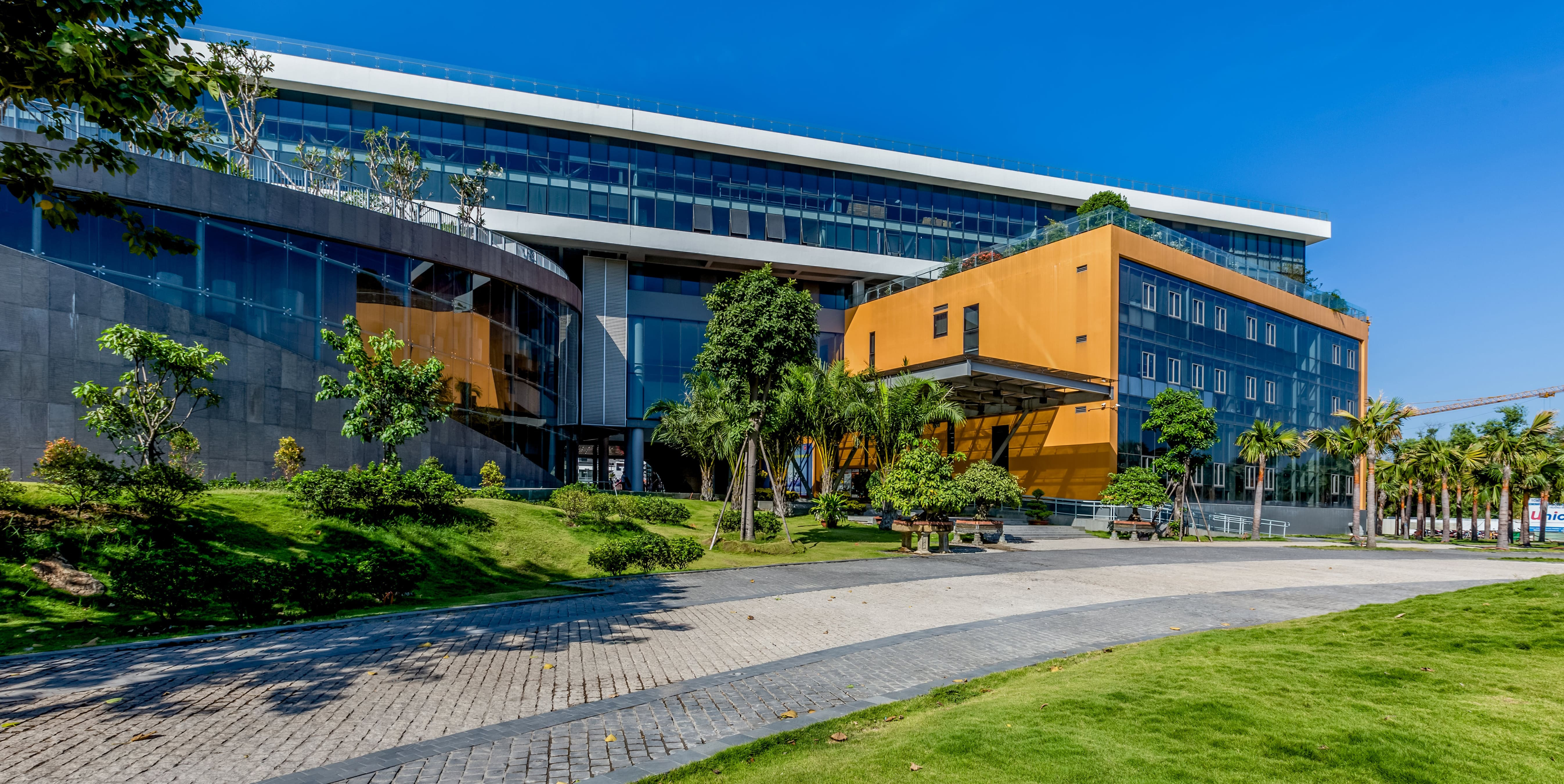 TRƯỜNG ĐẠI HỌC VĂN LANG - Quận Gò Vấp, TPHCM