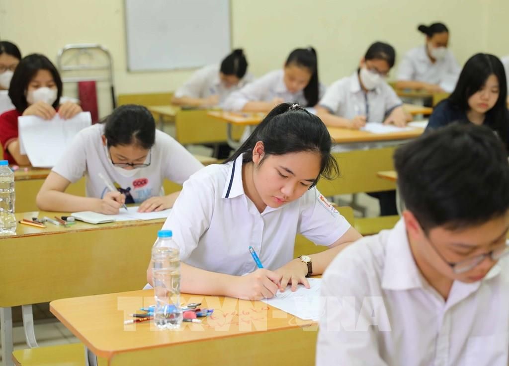 Dự báo điểm chuẩn Đại học Kinh tế - Kỹ thuật Công nghiệp năm 2026