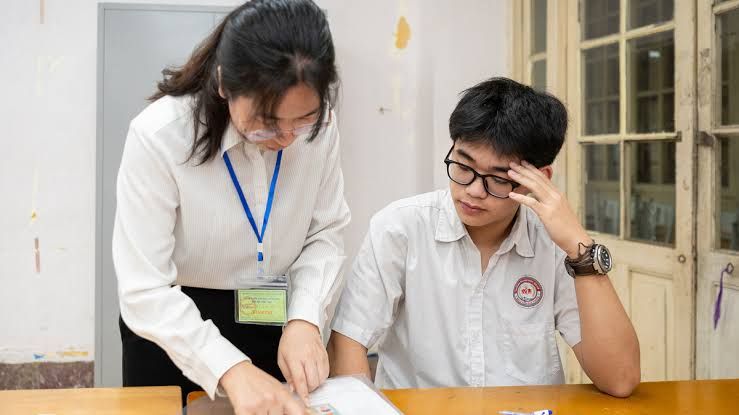 Hải Phòng tiếp tục hạ điểm chuẩn vào lớp 10 đợt 3