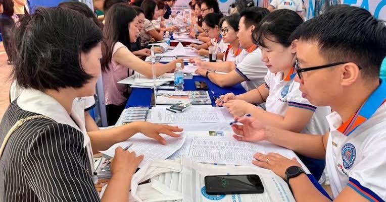 Dự kiến điểm chuẩn Trường Đại học Thương mại năm 2026 giảm từ 1–3 điểm