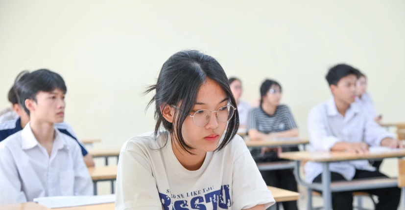 Dự kiến áp dụng chung một đề thi tốt nghiệp THPT cho hình thức thi trên máy và thi trên giấy.