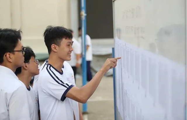 Không ít ngành thu hút xấp xỉ 8.000 nguyện vọng của thí sinh.