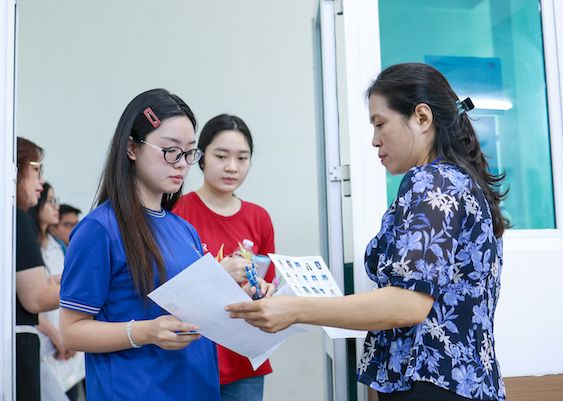 Hơn 11.000 lãnh đạo trường học sẽ đảm nhiệm công tác giảng dạy sau quá trình sắp xếp.